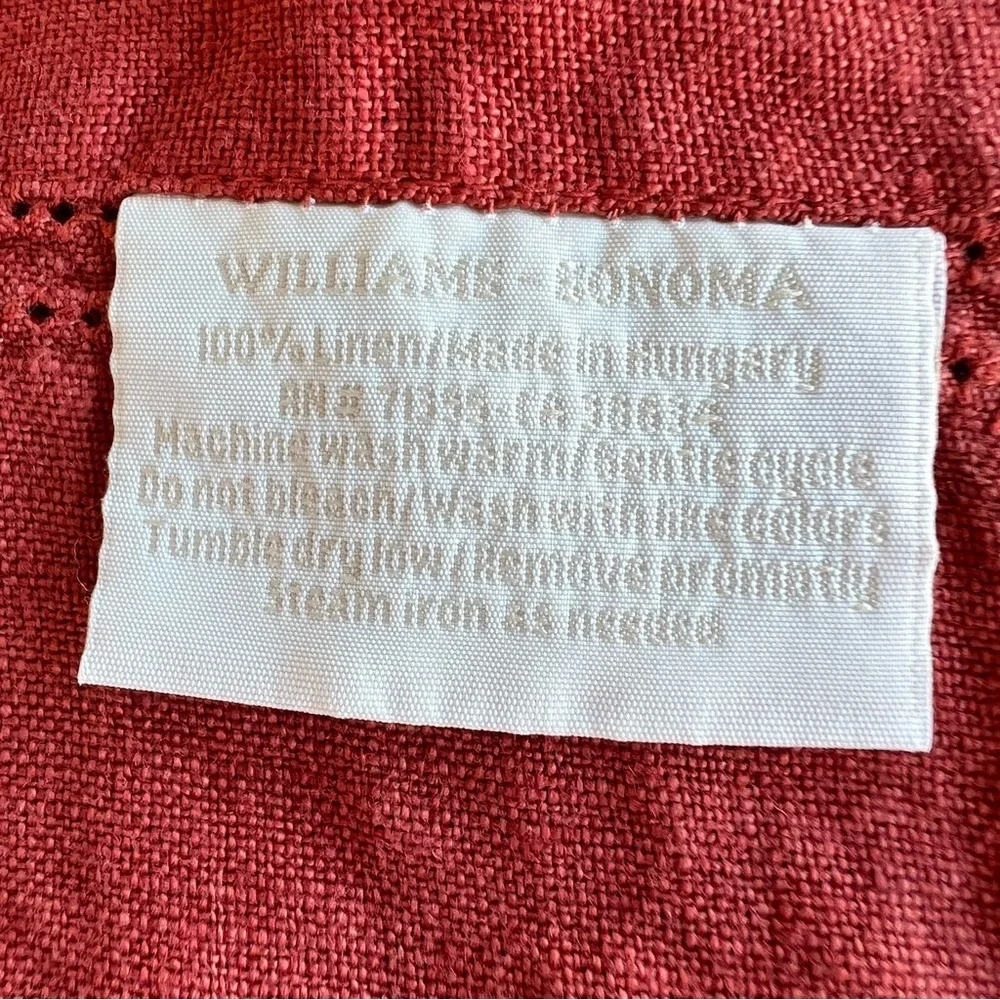 Williams-Sonoma 100% Linen Double Hemstitch Tablecloth Chili 52x70 Hungary GUC